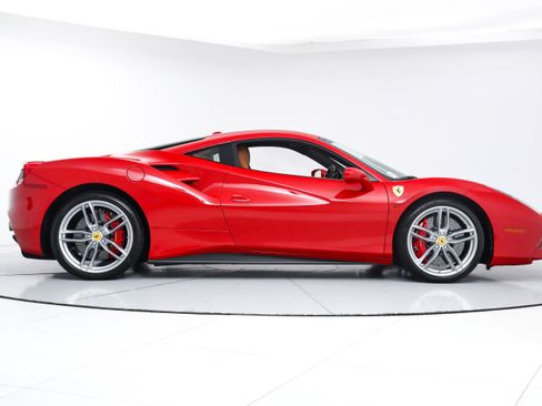 Certified 2019 Ferrari 488 GTB image 9