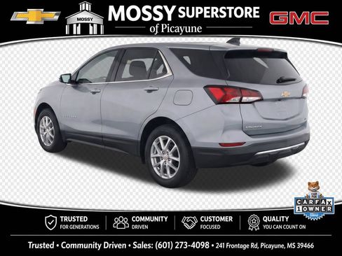 Used 2023 Chevrolet Equinox LT w/ Driver Convenience Package FWD image 3