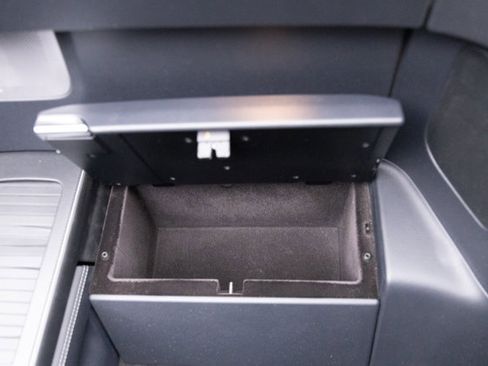 Used 2015 Mercedes-Benz SL 63 AMG w/ Driver Assistance Package image 79