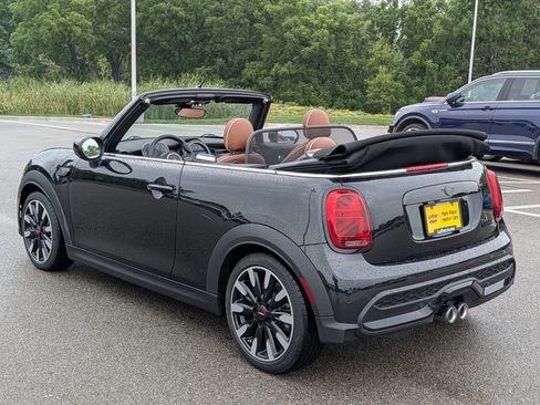 Used 2023 MINI Cooper S w/ Signature Upholstery Package FWD image 19