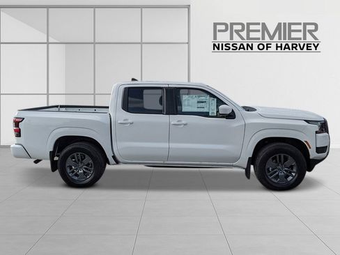 New 2025 Nissan Frontier SV image 6