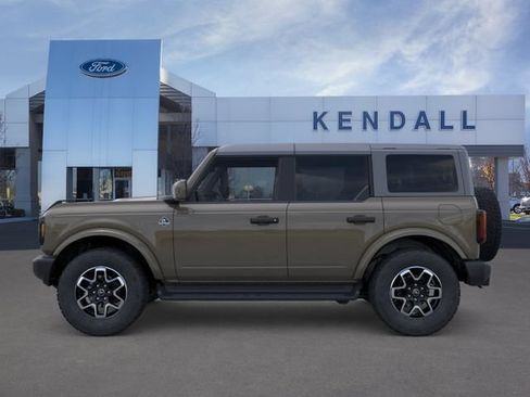 Used 2026 Ford Bronco Outer Banks AWD/4WD image 3