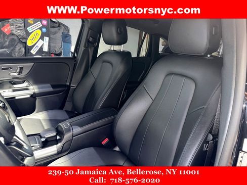 Used 2021 Mercedes-Benz GLA 250 4MATIC w/ Premium Package image 19