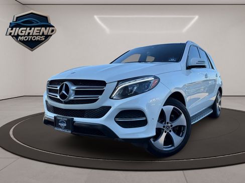 Used 2019 Mercedes-Benz GLE 400 4MATIC w/ Premium 2 Package image 2