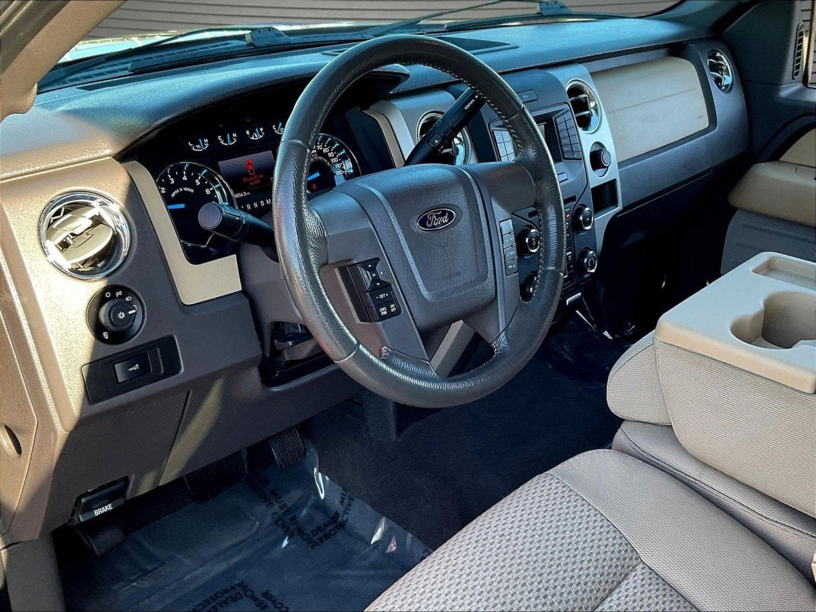 Used 2013 Ford F150 XLT w/ XLT Chrome Pkg RWD image 16