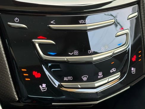 Used 2013 Cadillac XTS Luxury w/ Driver Awareness Package image 21