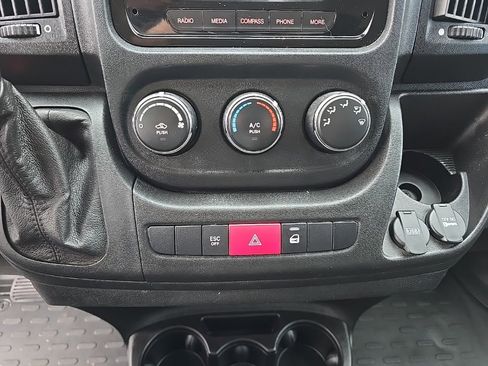 Used 2018 RAM ProMaster 1500 image 16