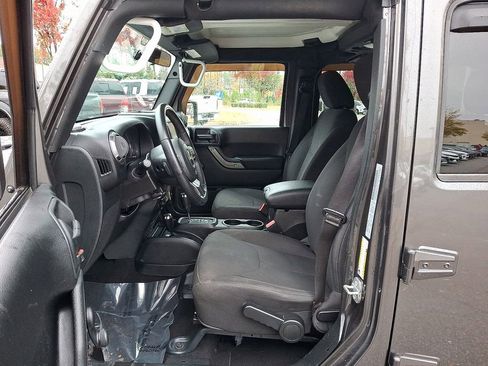 Used 2018 Jeep Wrangler Unlimited Willys Wheeler image 14