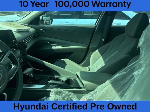 Used 2026 Hyundai Elantra SE FWD image 17