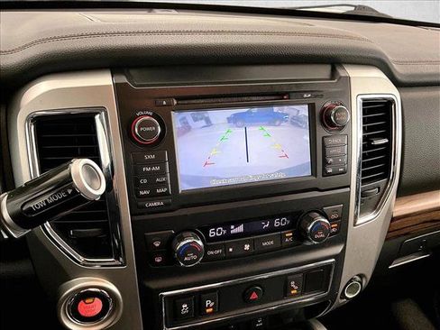 Used 2016 Nissan Titan SL RWD image 23