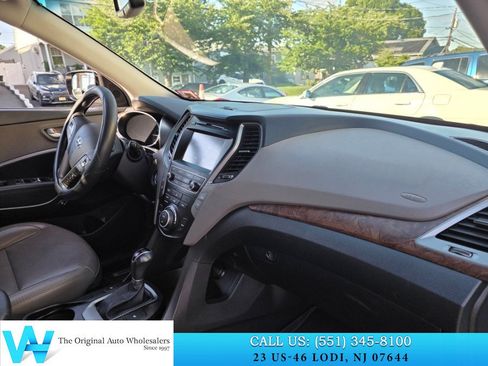 Used 2018 Hyundai Santa Fe Sport AWD/4WD image 16
