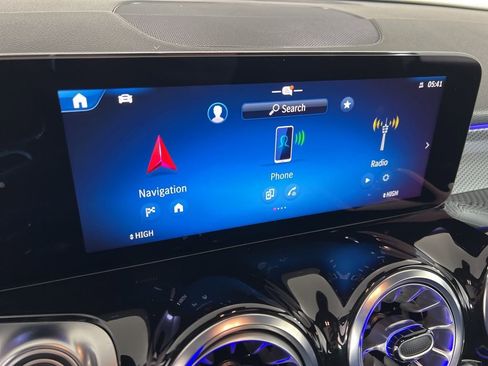 Used 2025 Mercedes-Benz GLB 35 AMG GLB 35 AMG image 7