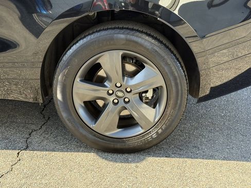 Used 2023 Land Rover Range Rover Velar R-Dynamic S image 10