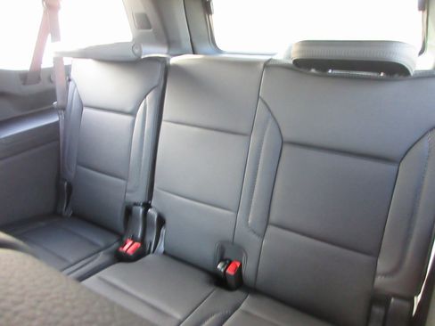 New 2026 GMC Yukon XL Denali w/ Denali Reserve Package image 14