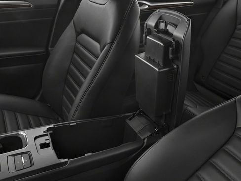 Used 2017 Ford Fusion Energi SE image 15