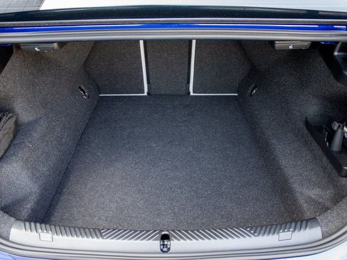 Used 2025 BMW M5 w/ Carbon Package image 23