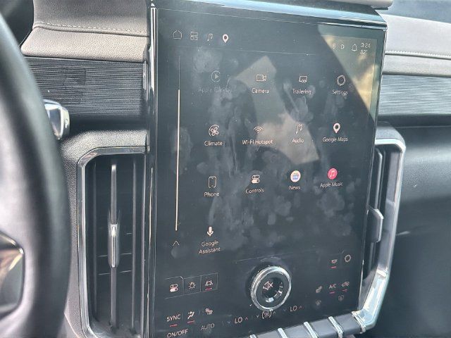 Certified 2026 GMC Acadia Elevation w/ Elevation Premium Package FWD image 13