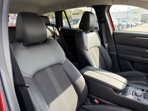 Certified 2025 MAZDA CX-50 AWD 2.5 S w/ Accent Package image 9