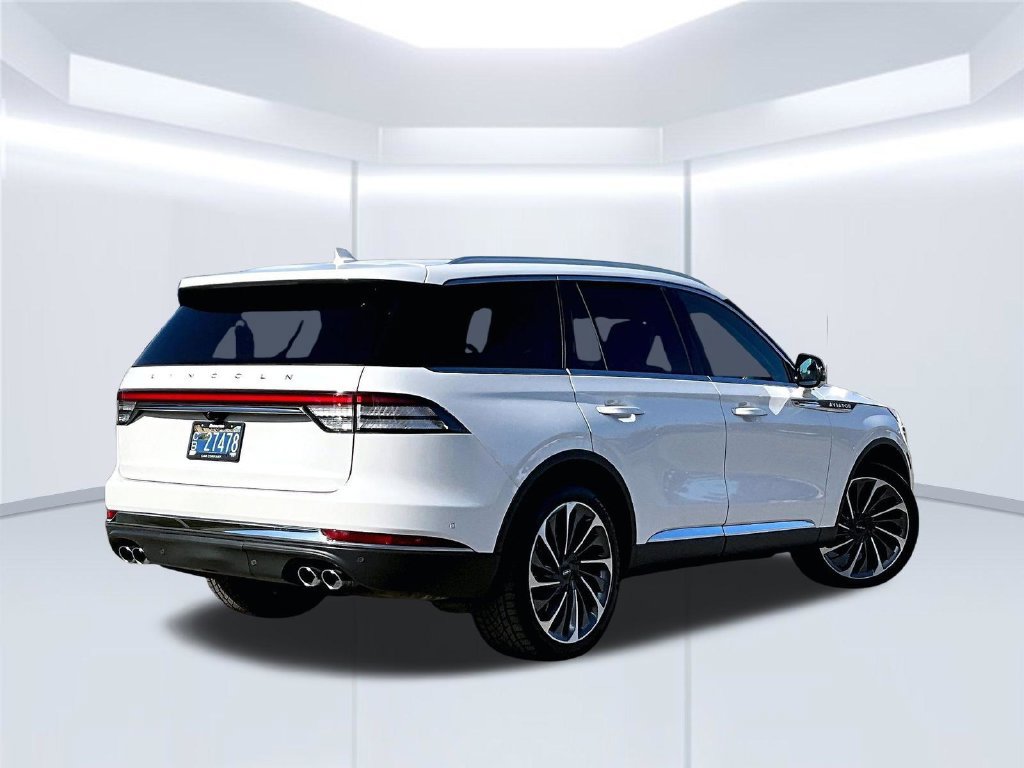 Used 2020 Lincoln Aviator Reserve w/ Equipment Group 202A AWD/4WD image 14