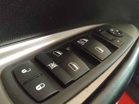 Used 2017 Dodge Journey Crossroad w/ Rear Seat Video Group I FWD image 27