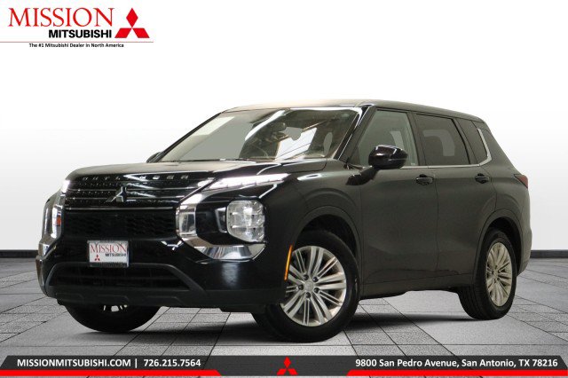 Used 2024 Mitsubishi Outlander ES FWD image 1