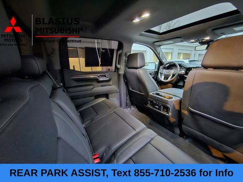 Used 2023 GMC Sierra 1500 SLT w/ SLT Convenience Package image 18