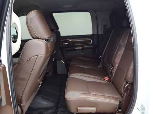 Used 2026 RAM 2500 Limited AWD/4WD image 19