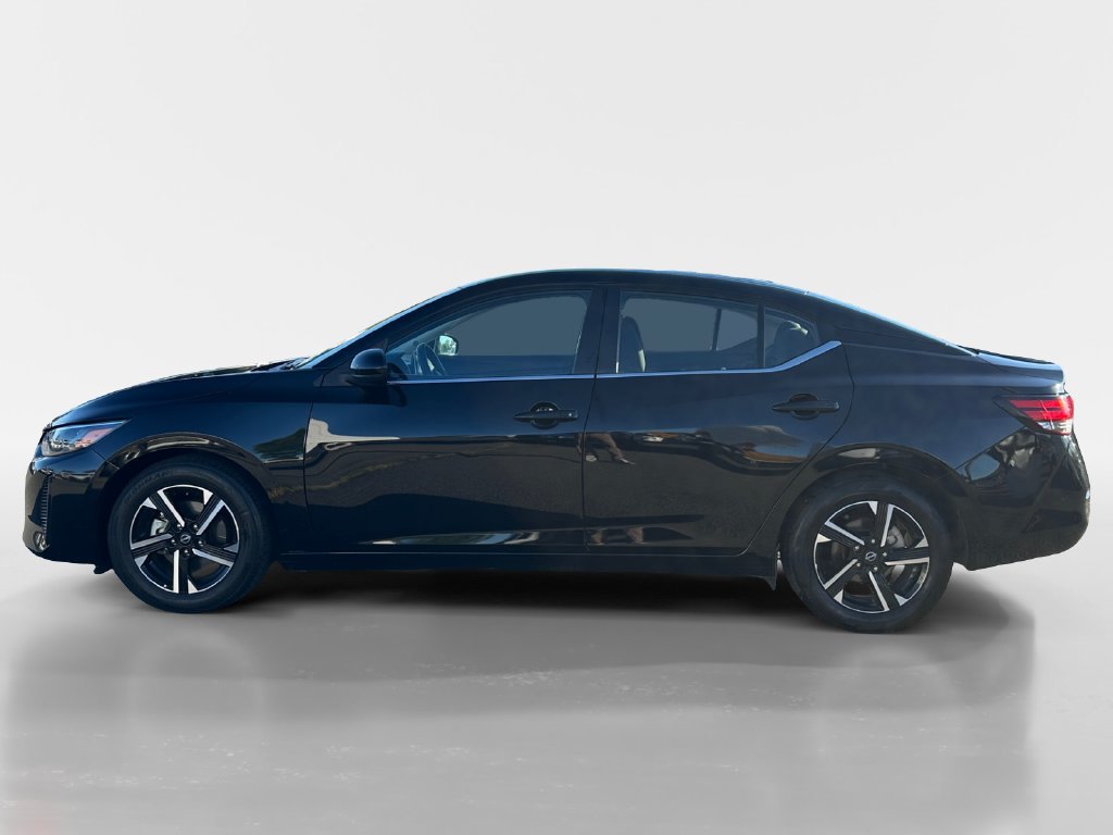 Used 2025 Nissan Sentra SV FWD image 2