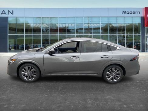 New 2026 Nissan Sentra SL image 7