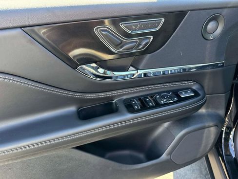 Used 2025 Lincoln Corsair Grand Touring w/ Equipment Group 302A image 20