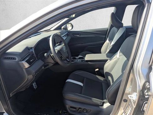 Certified 2025 Toyota Camry SE image 10