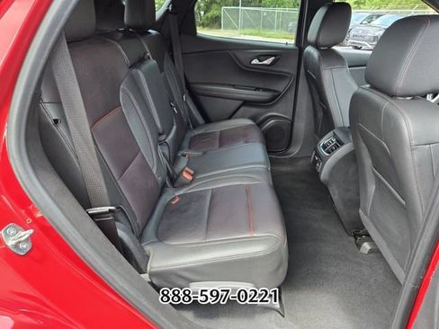 Used 2022 Chevrolet Blazer RS w/ Enhanced Convenience Package FWD image 18