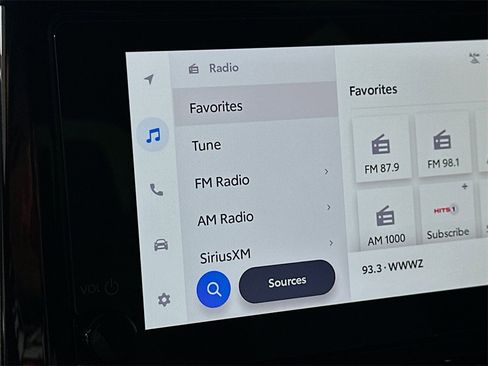 Used 2025 Toyota Corolla SE image 27
