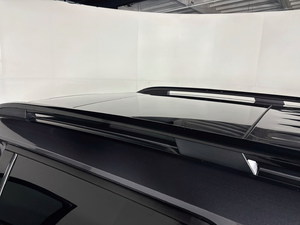 Used 2025 Honda Pilot Black Edition image 19