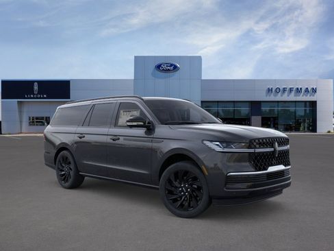 New 2026 Lincoln Navigator L Reserve AWD/4WD image 7