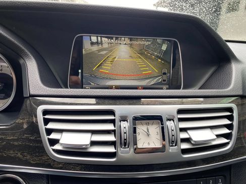 Used 2016 Mercedes-Benz E 350 Sedan image 10