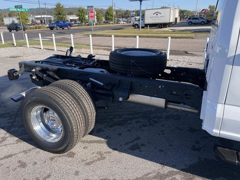 New 2026 Ford F350 XL w/ XL Chrome Package image 5