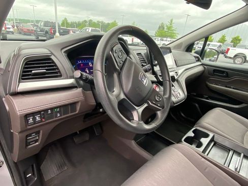 Used 2019 Honda Odyssey EX image 9