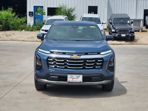 New 2026 Chevrolet Equinox LT w/ Convenience Package II FWD image 6