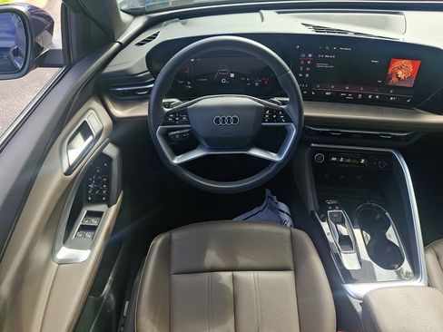 Used 2025 Audi Q5 Premium w/ Convenience Package AWD/4WD image 10