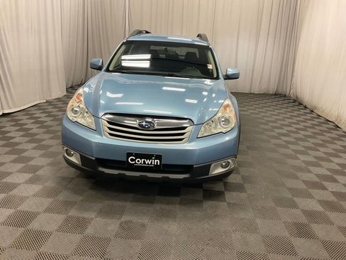 Used 2011 Subaru Outback 2.5i Premium AWD/4WD image 11