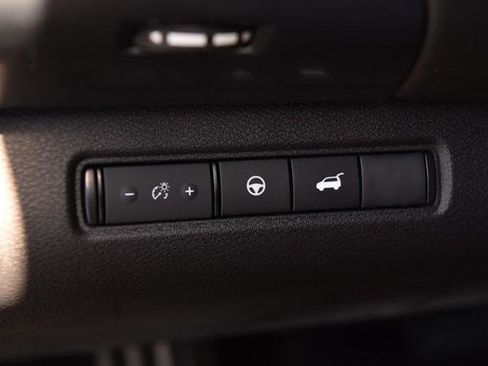 New 2026 Nissan Pathfinder SL w/ SL Premium Package AWD/4WD image 11