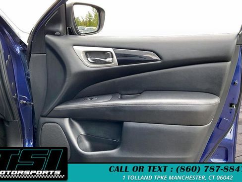 Used 2020 Nissan Pathfinder SV FWD image 22