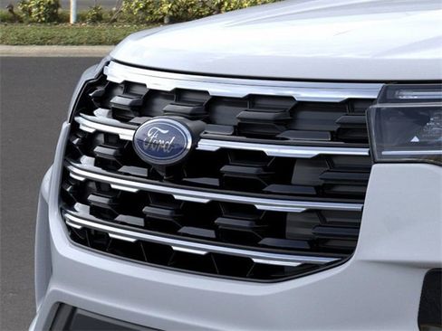 New 2026 Ford Explorer Active w/ Active Comfort Package image 17
