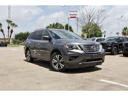 Used 2020 Nissan Pathfinder S