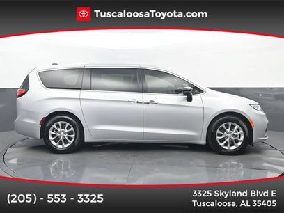 Used 2026 Chrysler Pacifica Limited