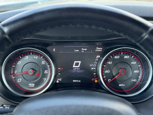 Used 2022 Dodge Charger SXT w/ Leather Interior Group RWD image 16