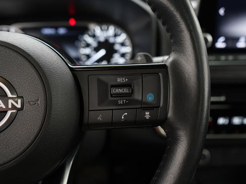 Used 2022 Nissan Rogue SL AWD/4WD image 27