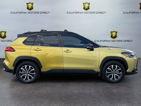 Used 2023 Toyota Corolla Cross SE w/ Moonroof Package AWD/4WD image 6