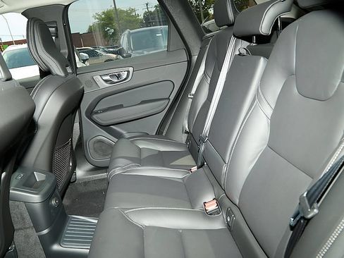 New 2026 Volvo XC60 T8 Ultra w/ Climate Package AWD/4WD image 18